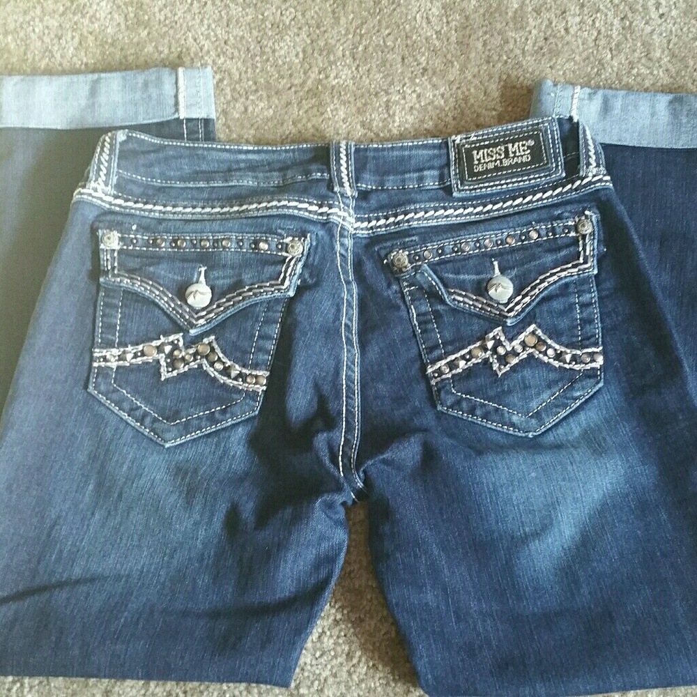 Miss Me crop jeans
